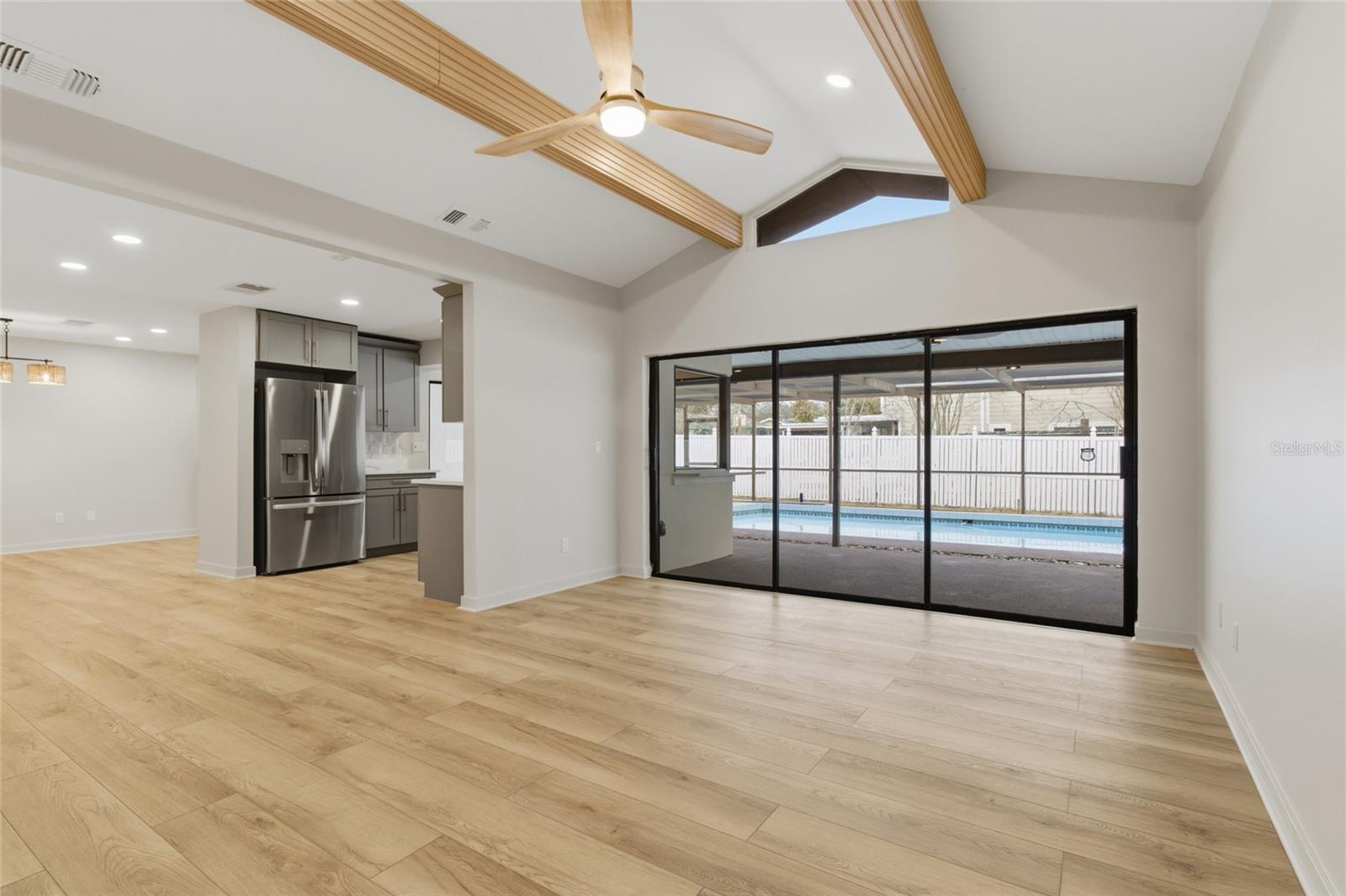 Image 6 of 35 For 2932 Sweetgum Way S