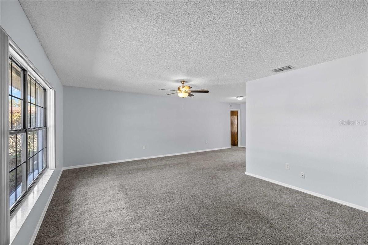 Listing photo id 6 for 8446 Gallup Road