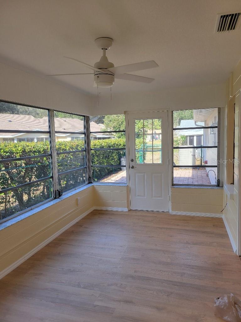 Image 7 of 8 For 9368 82nd Terrace D