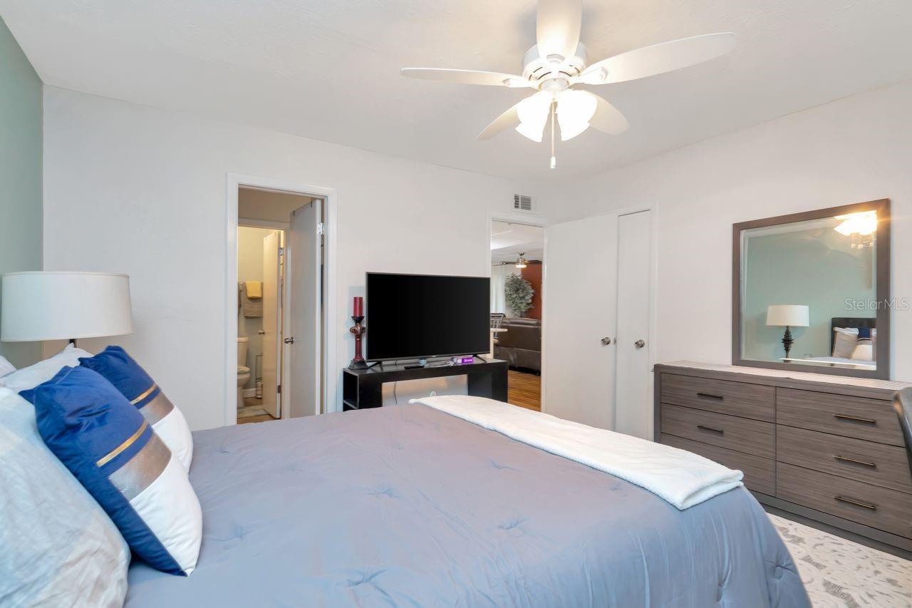 Image 21 of 33 For 3765 41st Street S K