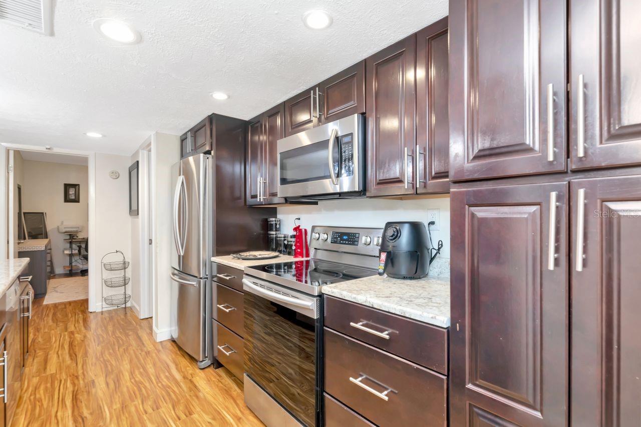 Image 5 of 33 For 3765 41st Street S K