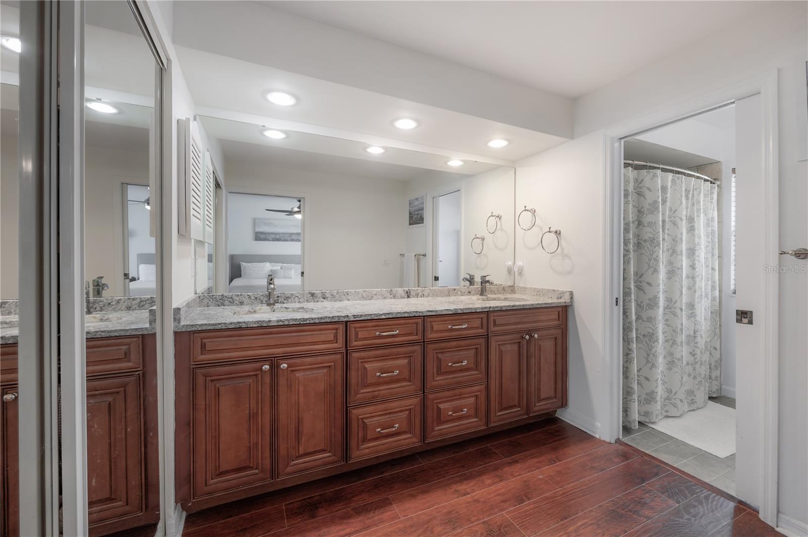 Image 24 of 41 For 2609 Ballast Point Boulevard