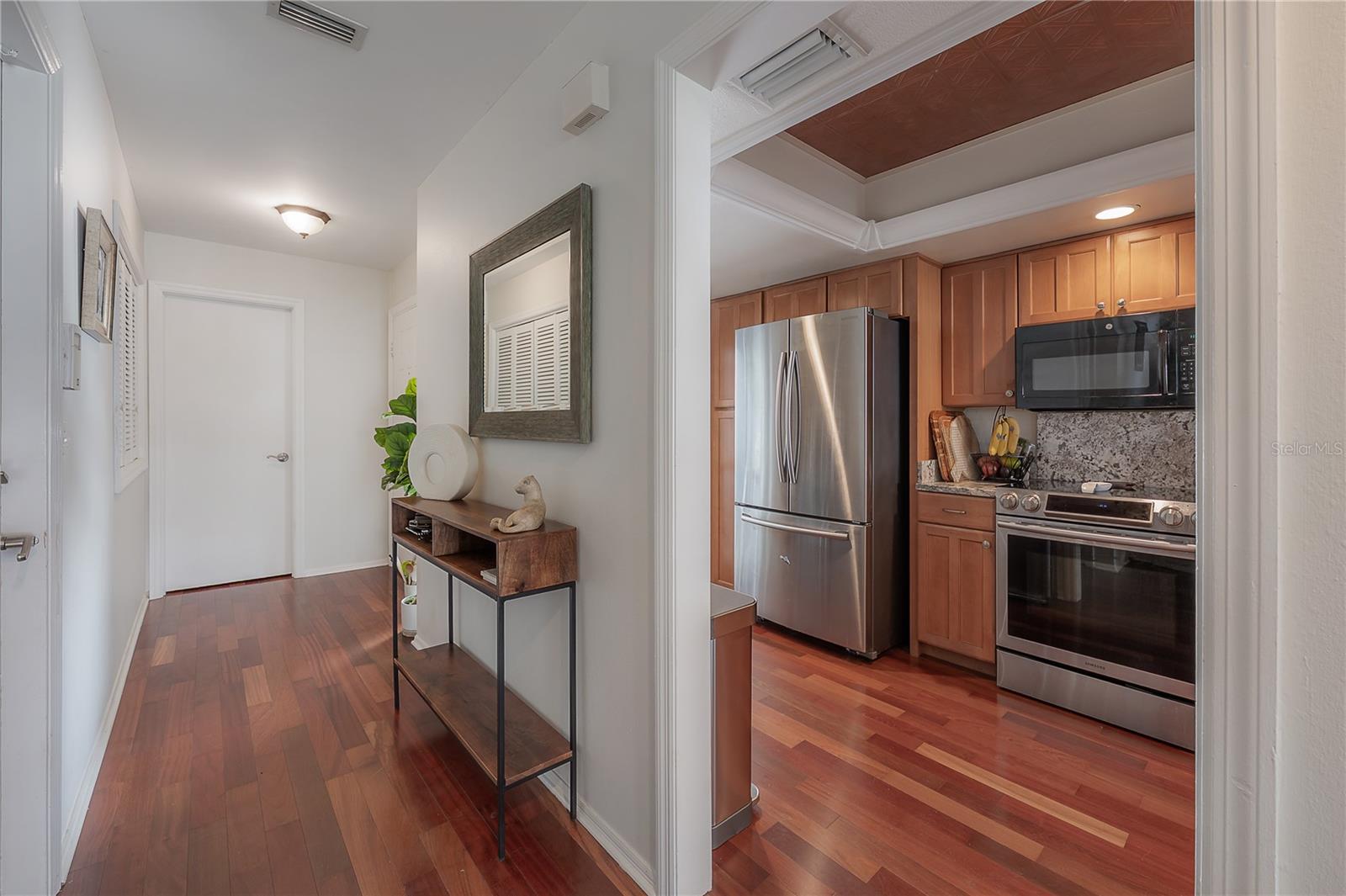 Image 3 of 41 For 2609 Ballast Point Boulevard