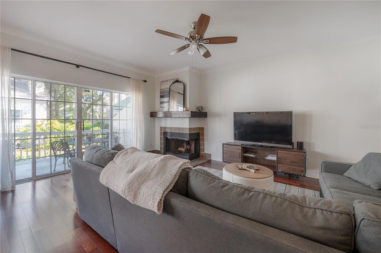 Image 9 of 41 For 2609 Ballast Point Boulevard