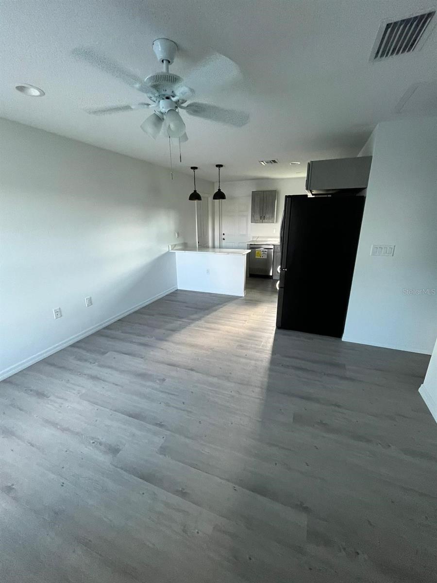 Image 7 of 19 For 5218 43rd Street