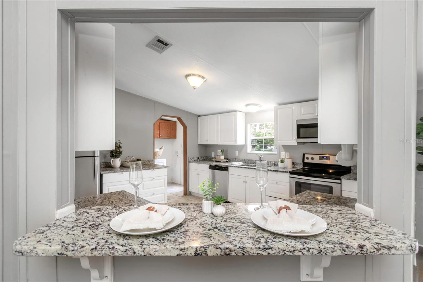 Image 9 of 21 For 3196 Bartlett Street