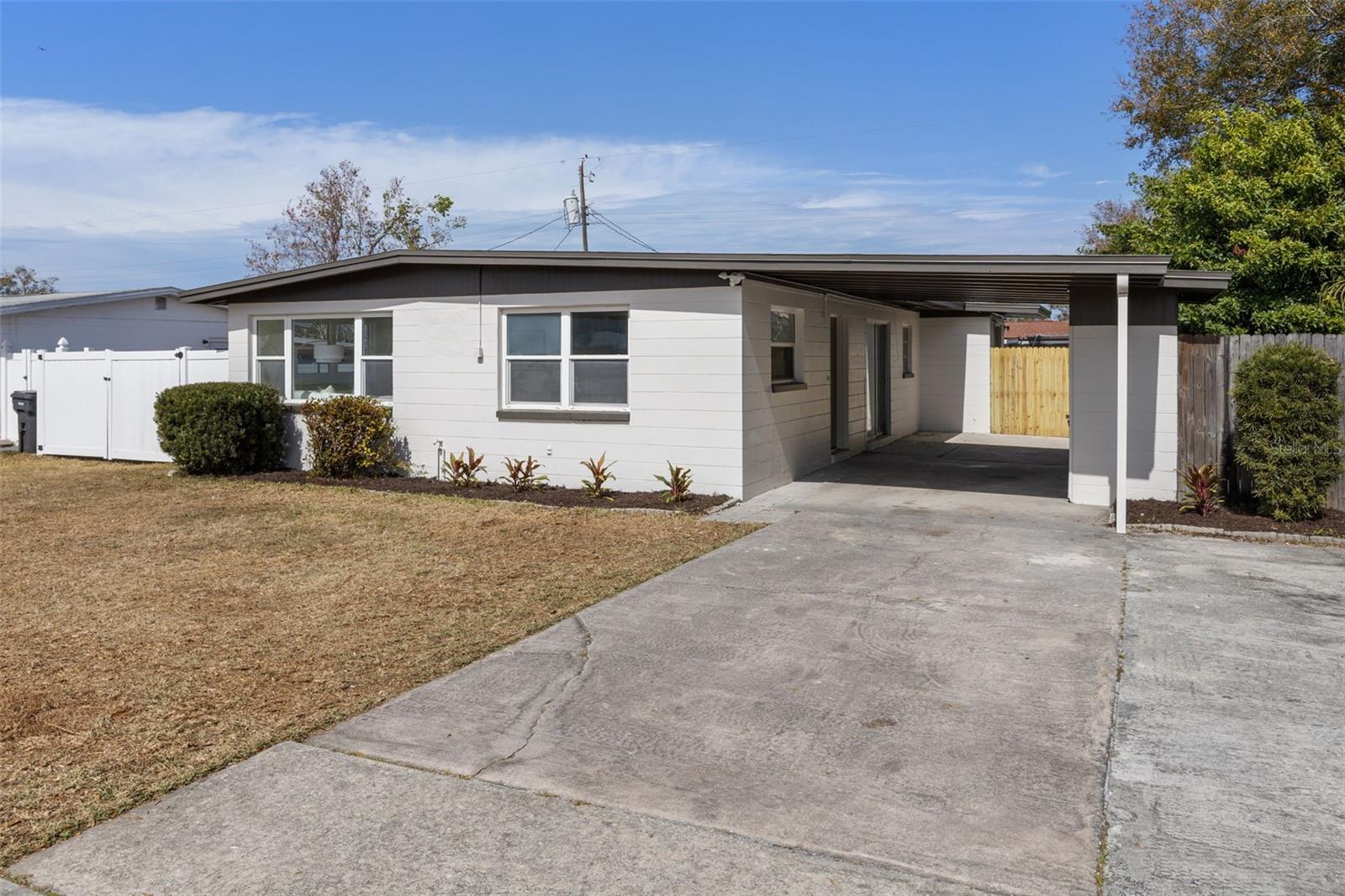 Image 24 of 27 For 5235 54th Avenue N