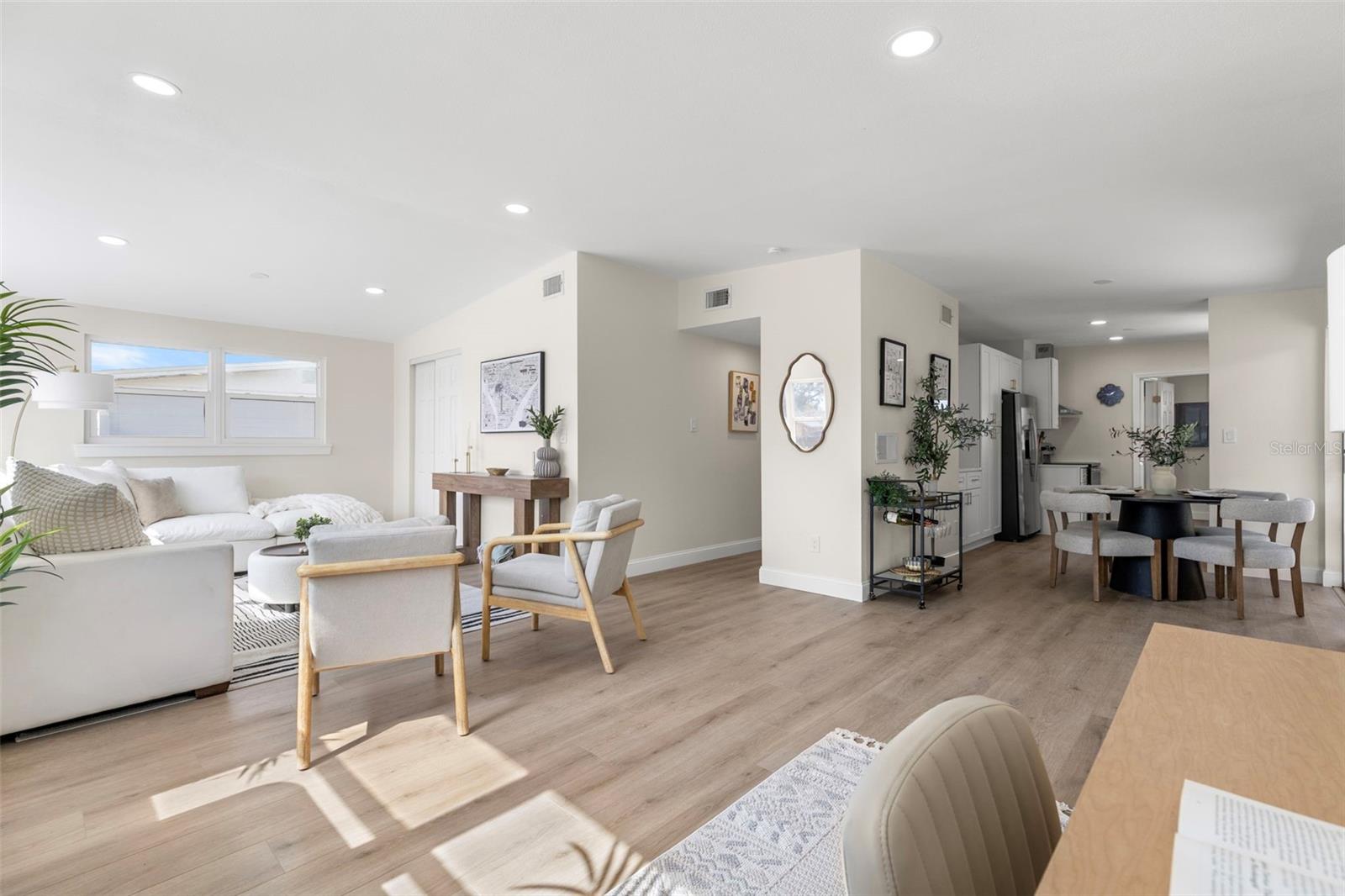 Image 3 of 27 For 5235 54th Avenue N