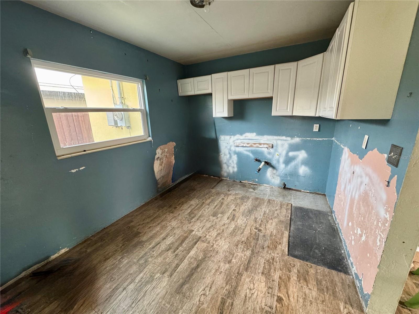 Image 7 of 15 For 200 10th Avenue