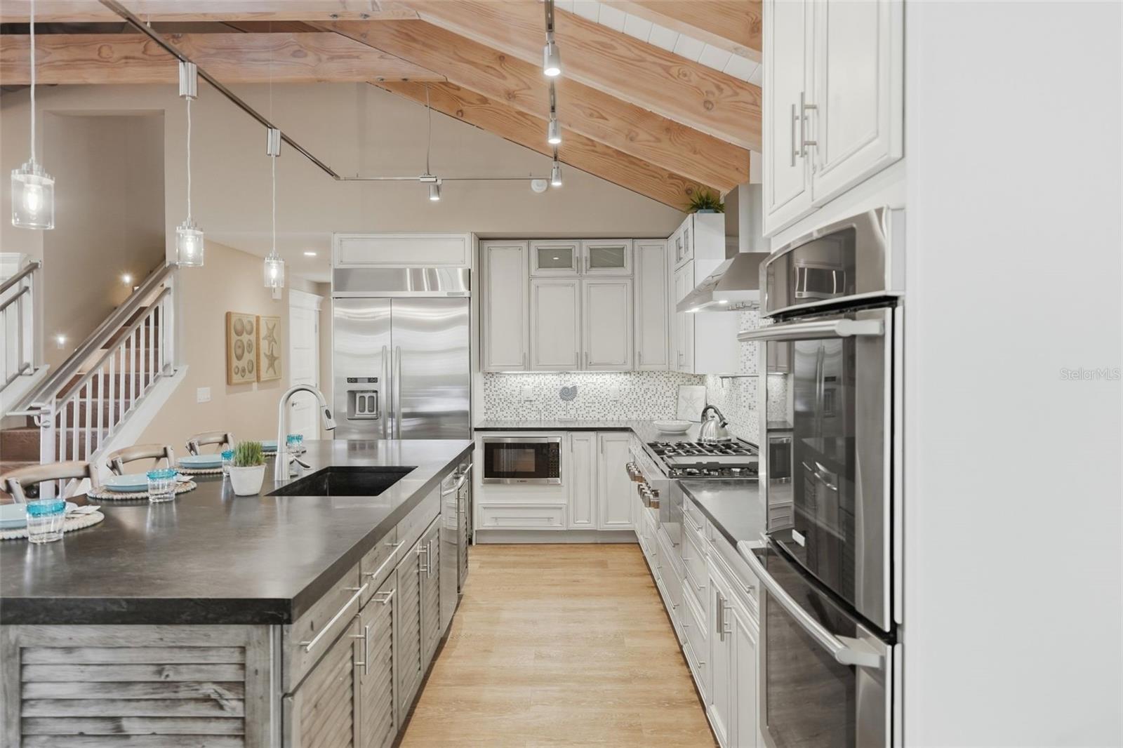 Image 10 of 37 For 213 84th Street