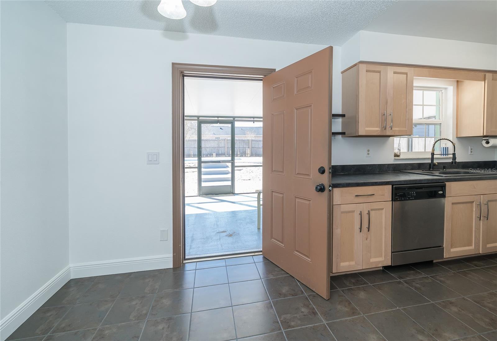 Image 11 of 42 For 3957 Whitedove Drive