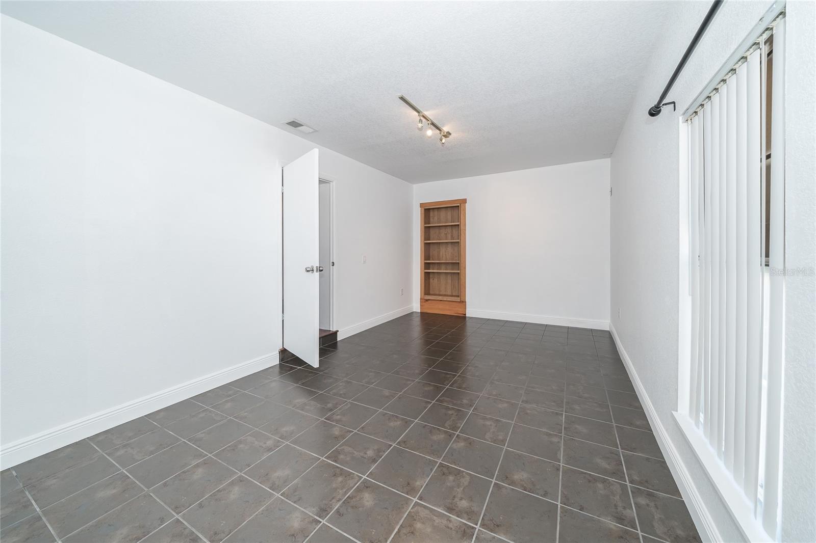 Image 23 of 42 For 3957 Whitedove Drive