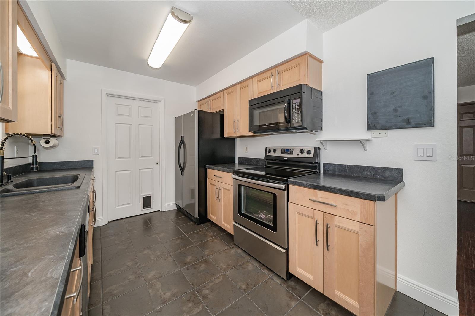 Image 6 of 42 For 3957 Whitedove Drive