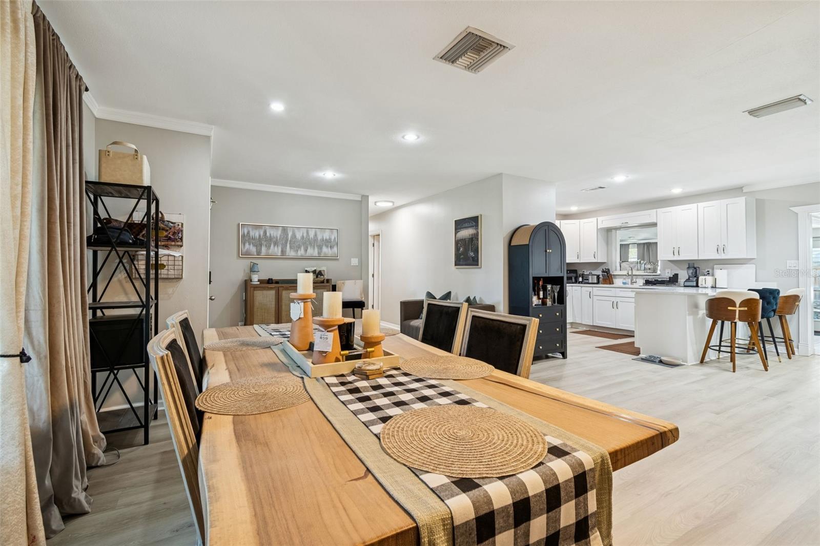 Image 10 of 73 For 2302 Arrawana Avenue