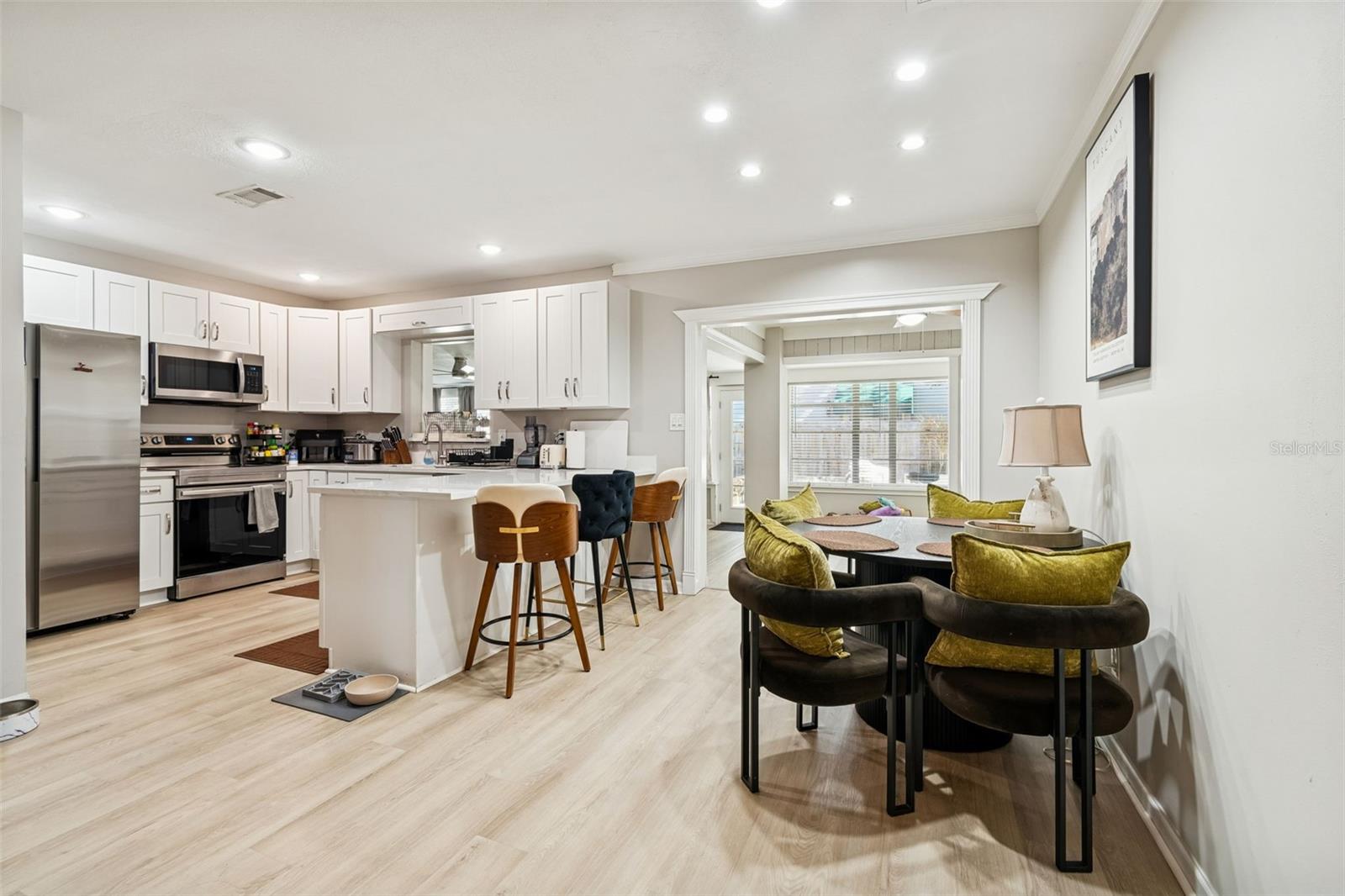 Image 13 of 73 For 2302 Arrawana Avenue