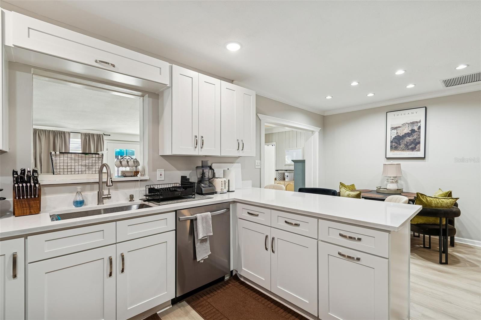 Image 23 of 73 For 2302 Arrawana Avenue