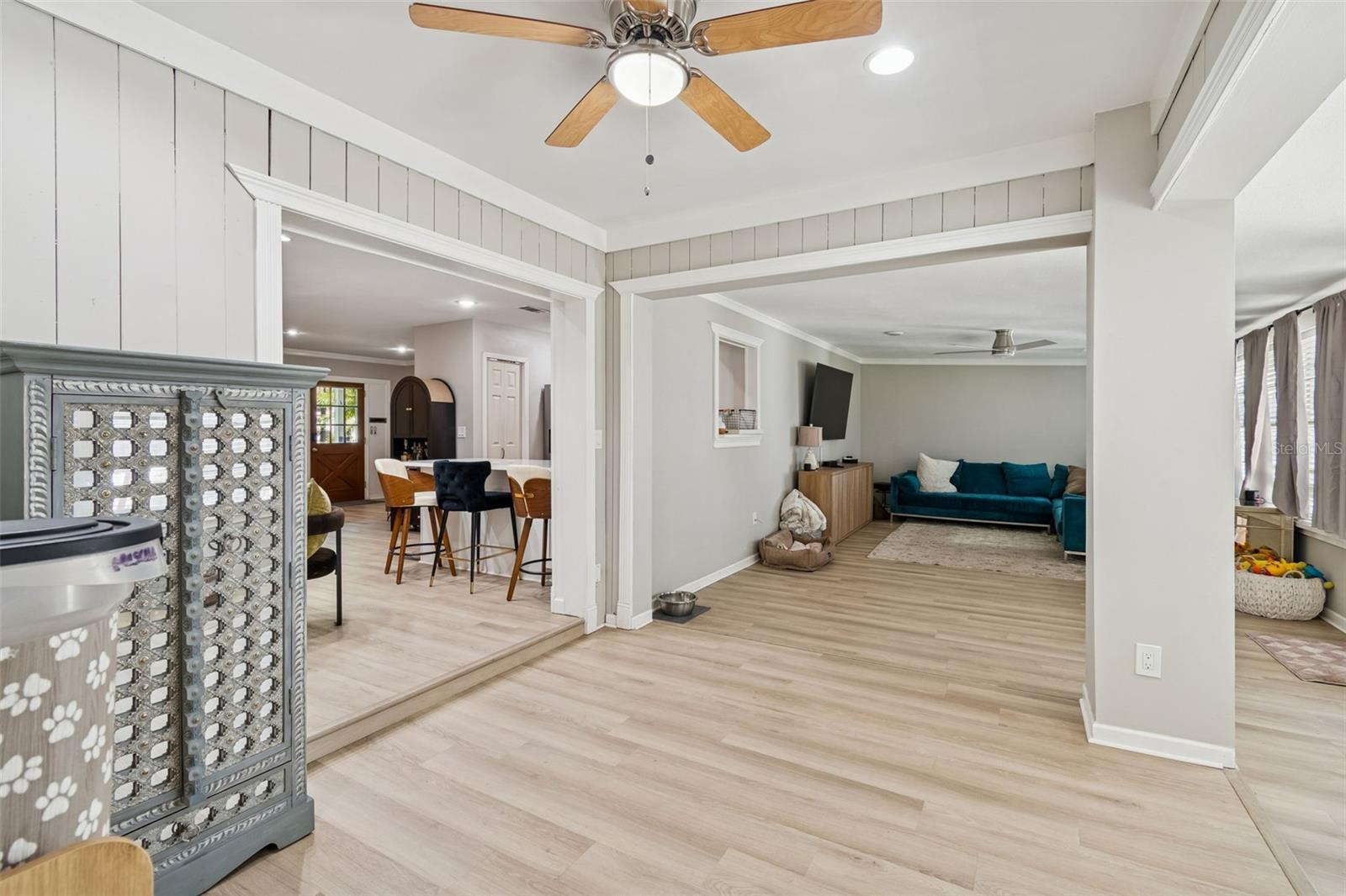 Image 27 of 73 For 2302 Arrawana Avenue