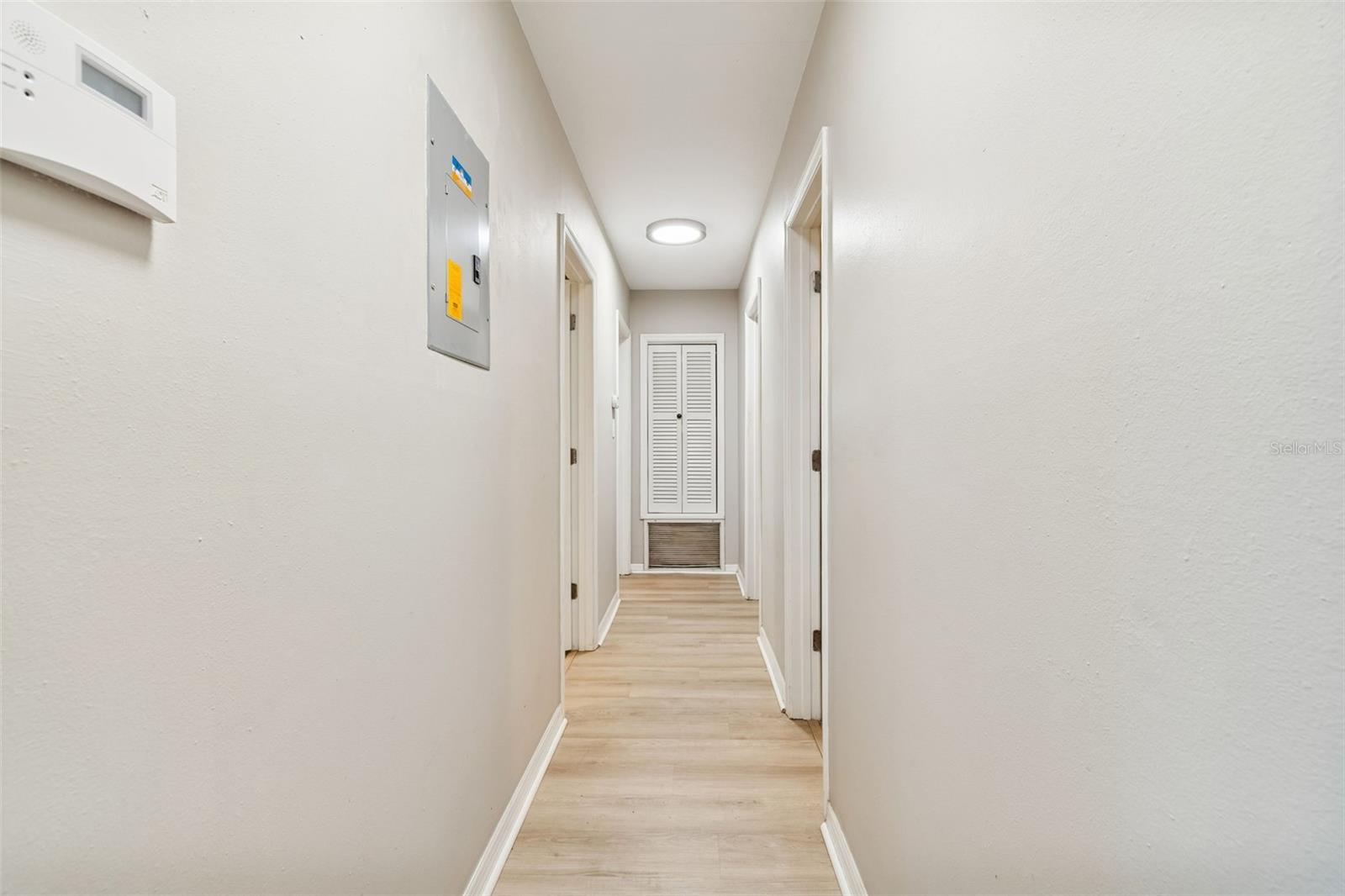 Image 41 of 73 For 2302 Arrawana Avenue