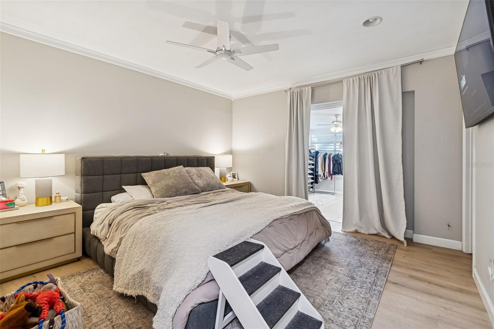 Image 49 of 73 For 2302 Arrawana Avenue