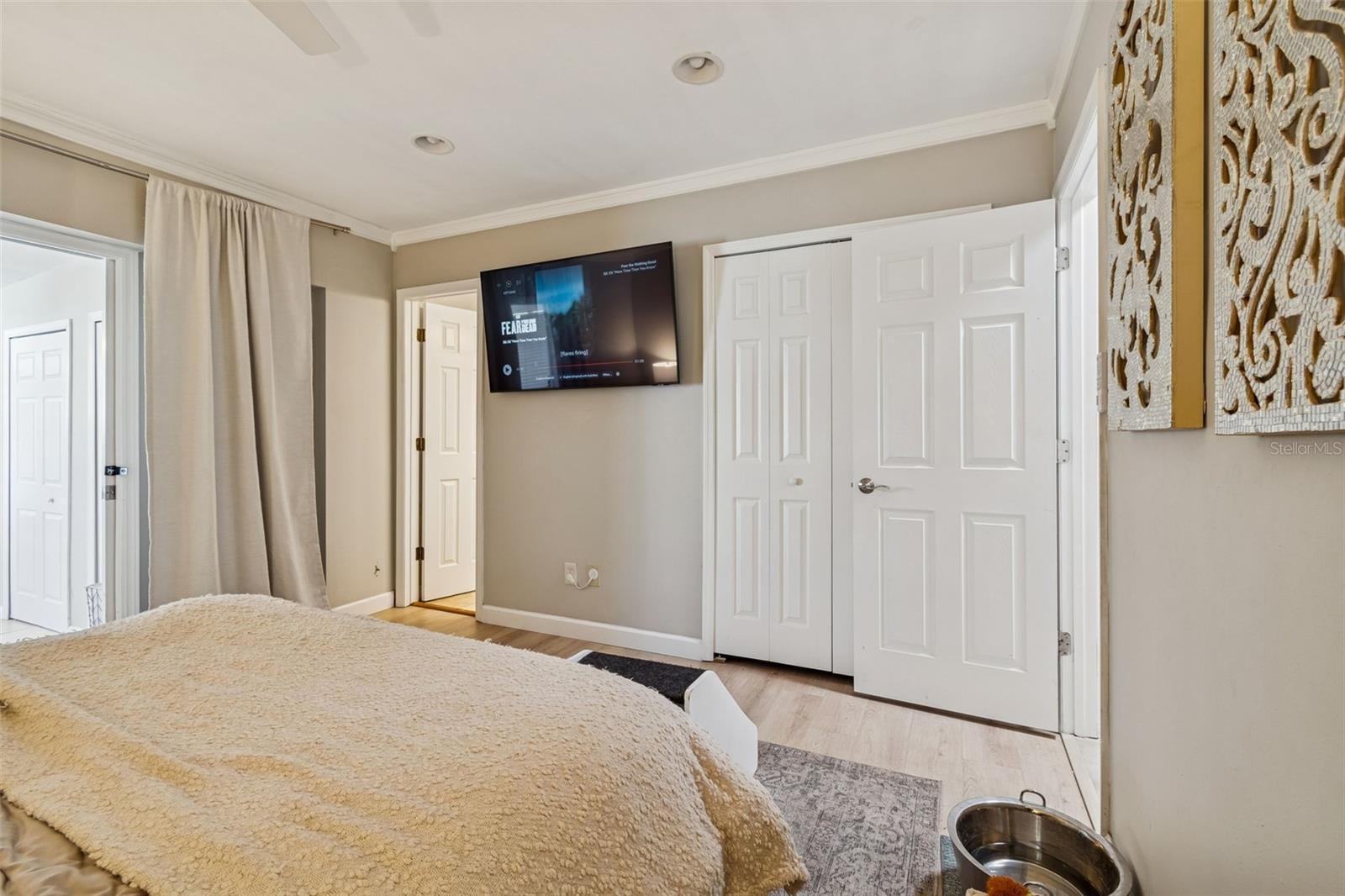 Image 53 of 73 For 2302 Arrawana Avenue