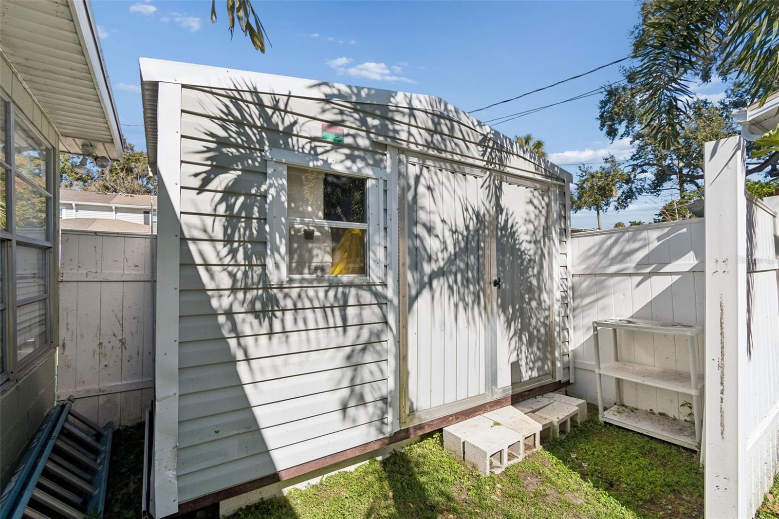 Image 58 of 73 For 2302 Arrawana Avenue