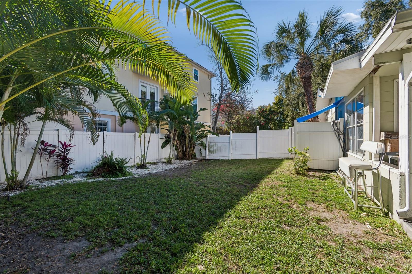 Image 60 of 73 For 2302 Arrawana Avenue