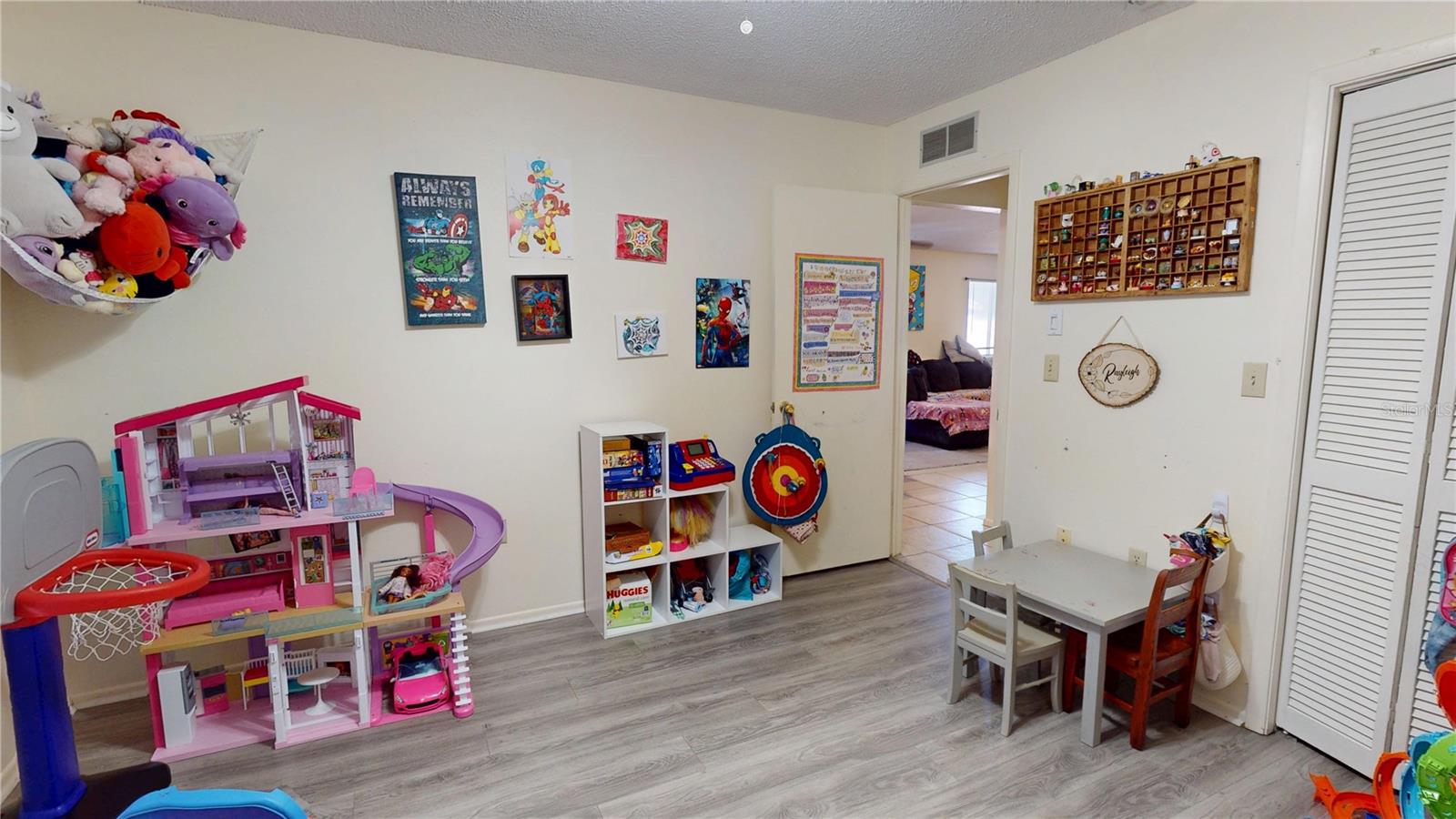 Image 17 of 36 For 2888 Bancroft Circle E 5a