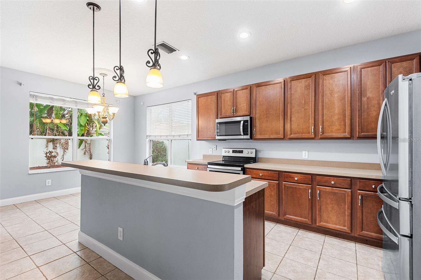 Image 7 of 21 For 18037 Lake Reflections Boulevard