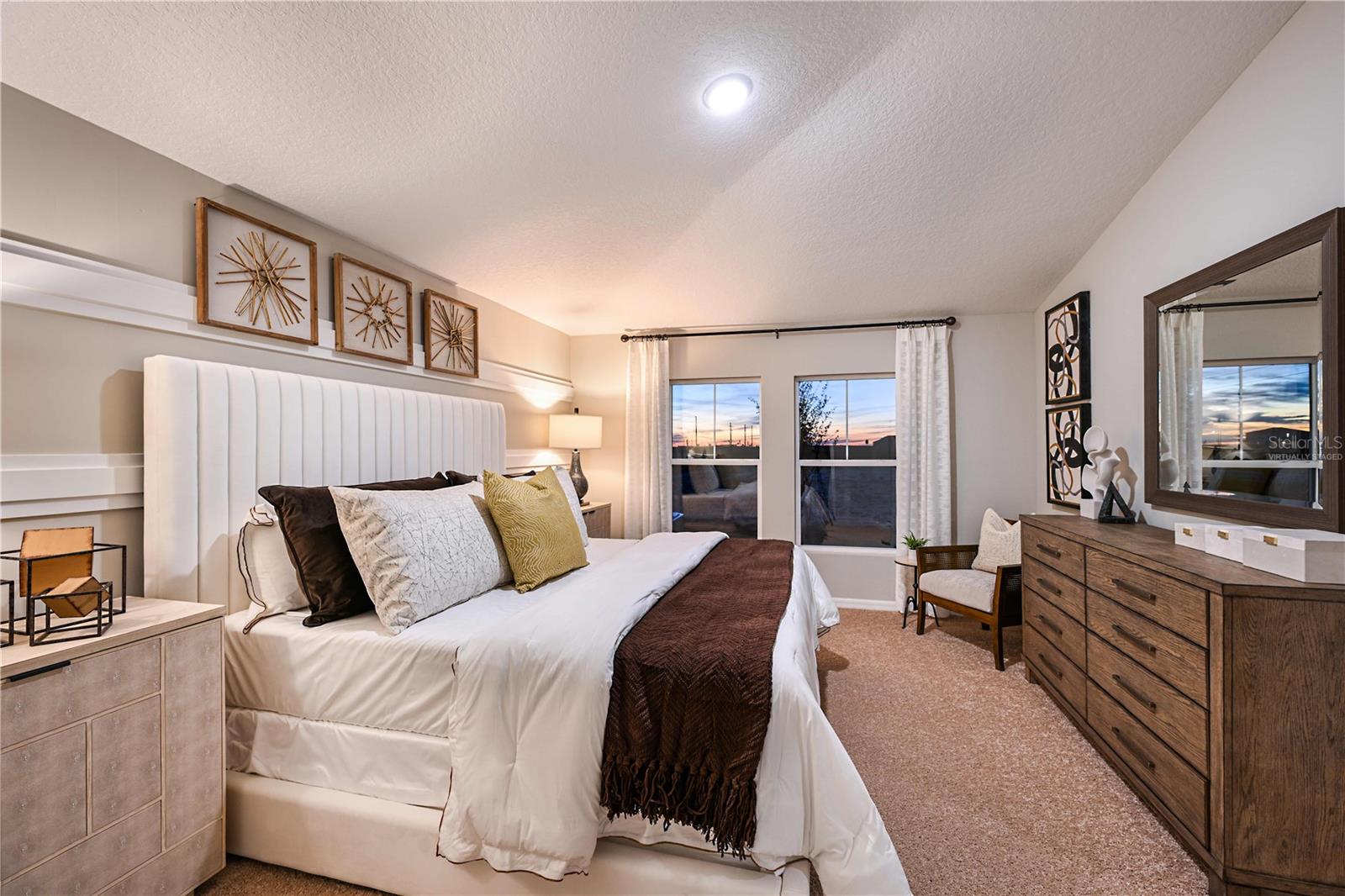 Image 5 of 37 For 1115 Foreshore Lane