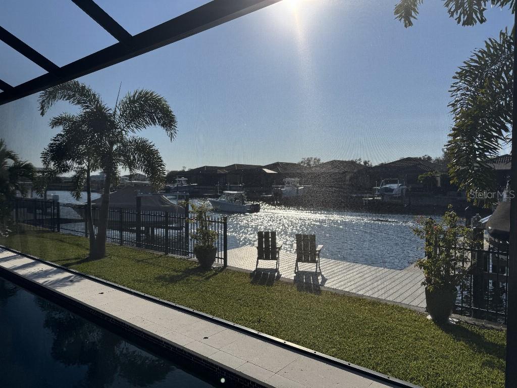 Image 25 of 49 For 513 17th Avenue E