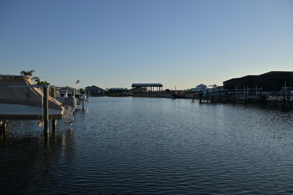 Image 33 of 49 For 513 17th Avenue E