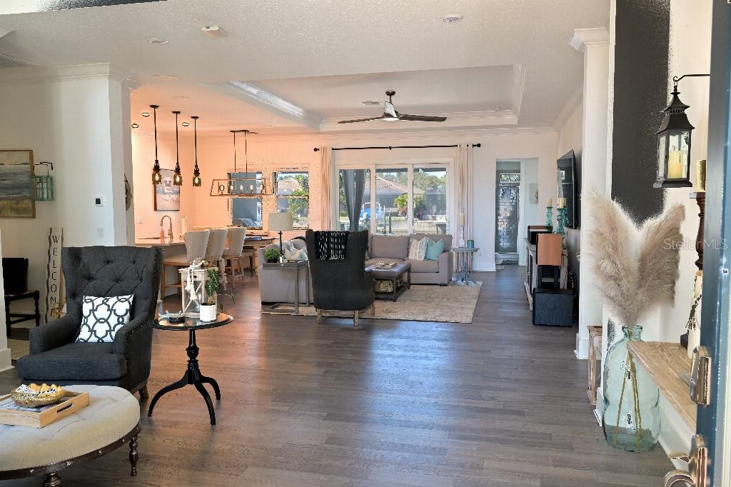 Image 4 of 49 For 513 17th Avenue E