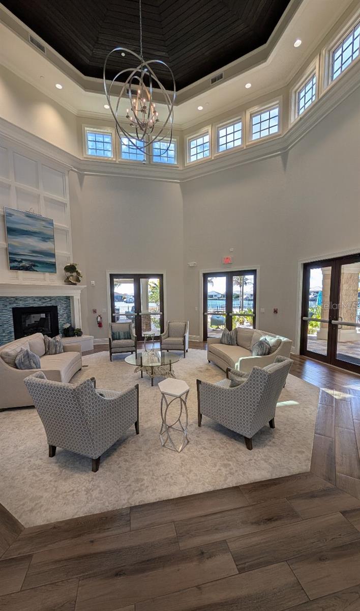 Image 43 of 49 For 513 17th Avenue E