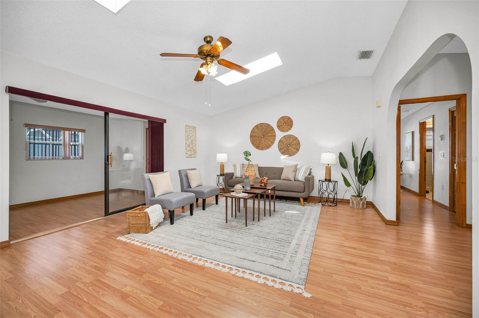 Image 19 of 33 For 4745 Swallowtail Drive