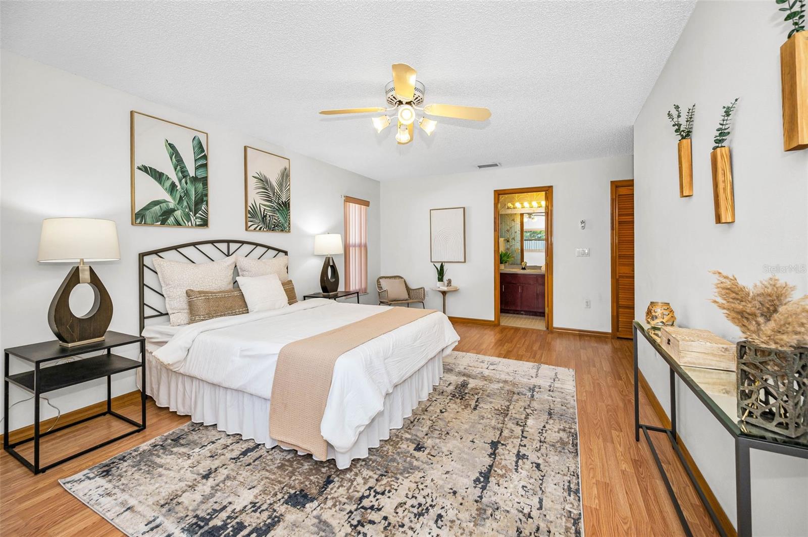 Image 6 of 33 For 4745 Swallowtail Drive