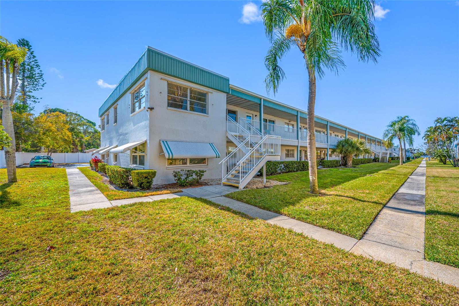 Details for 5217 81st Street N 16, ST PETERSBURG, FL 33709