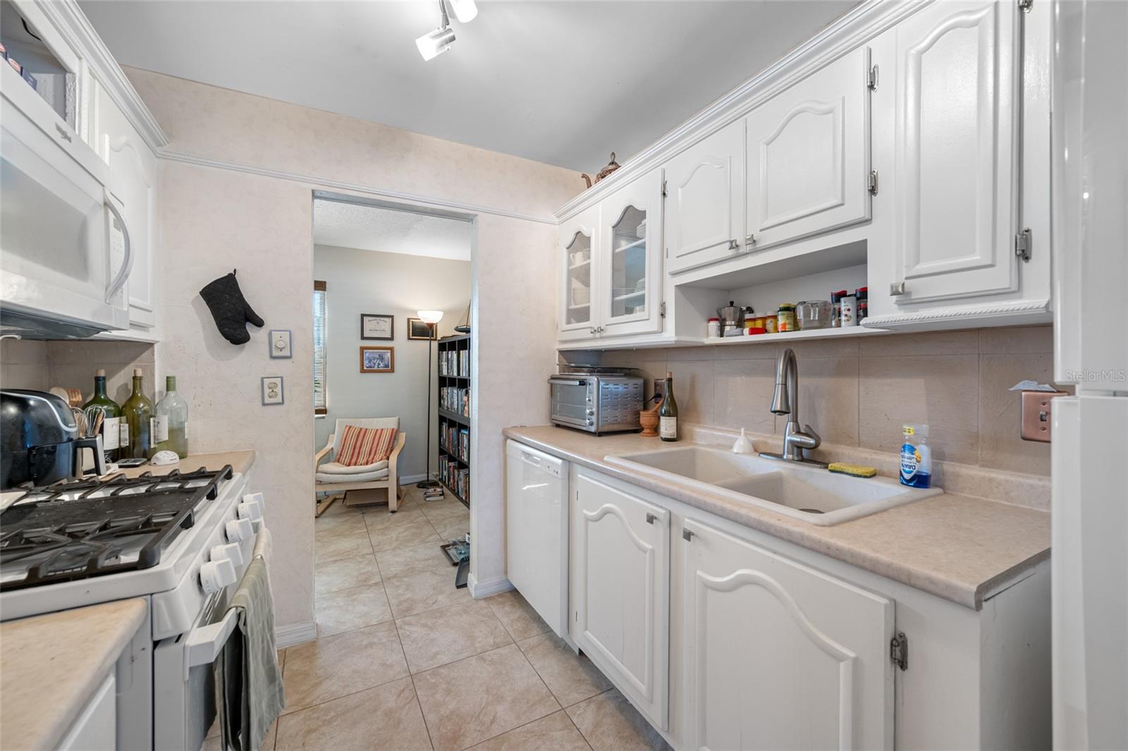 Image 12 of 37 For 5217 81st Street N 16