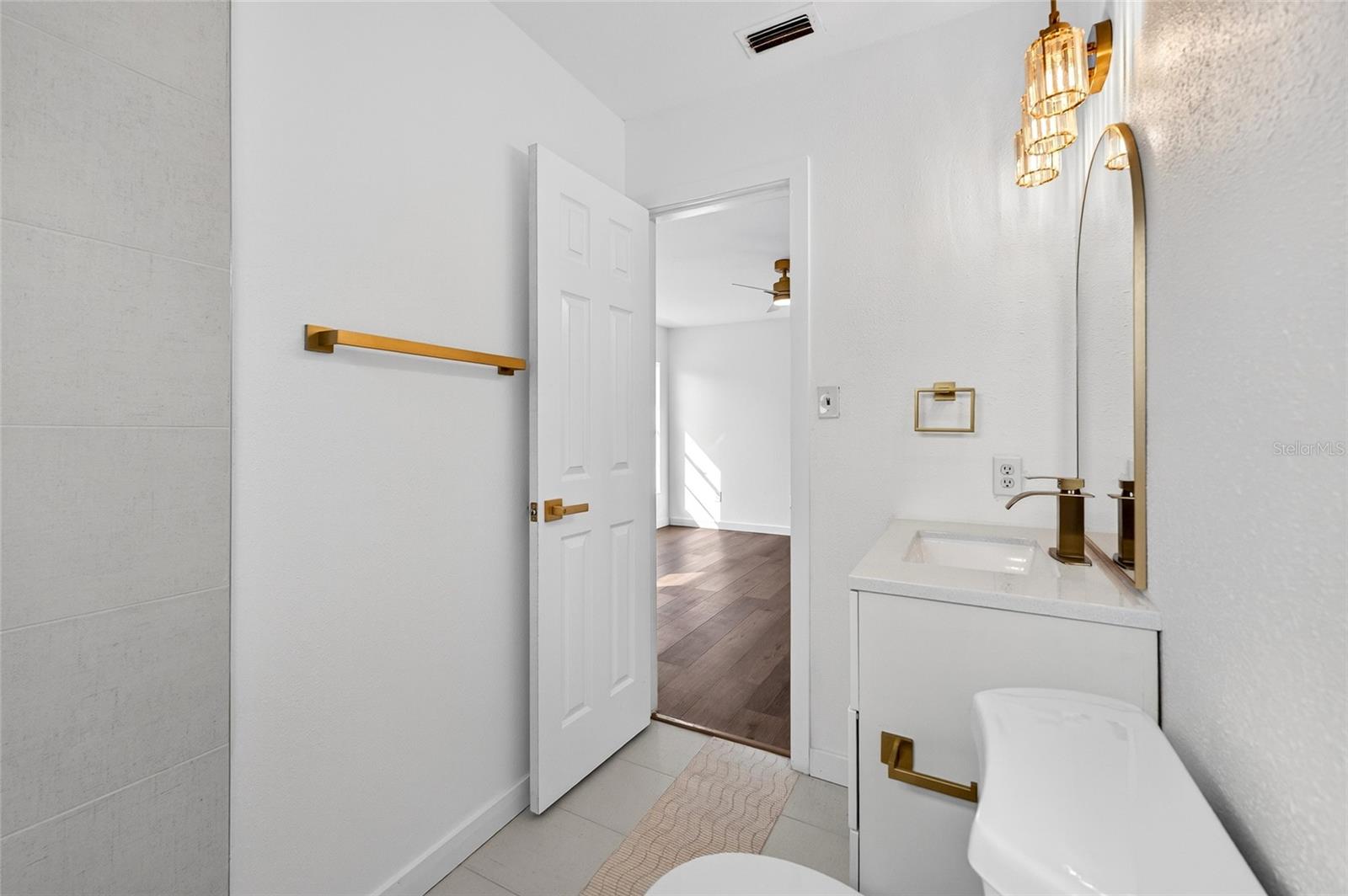 Image 14 of 30 For 662 Bryan Terrace Drive