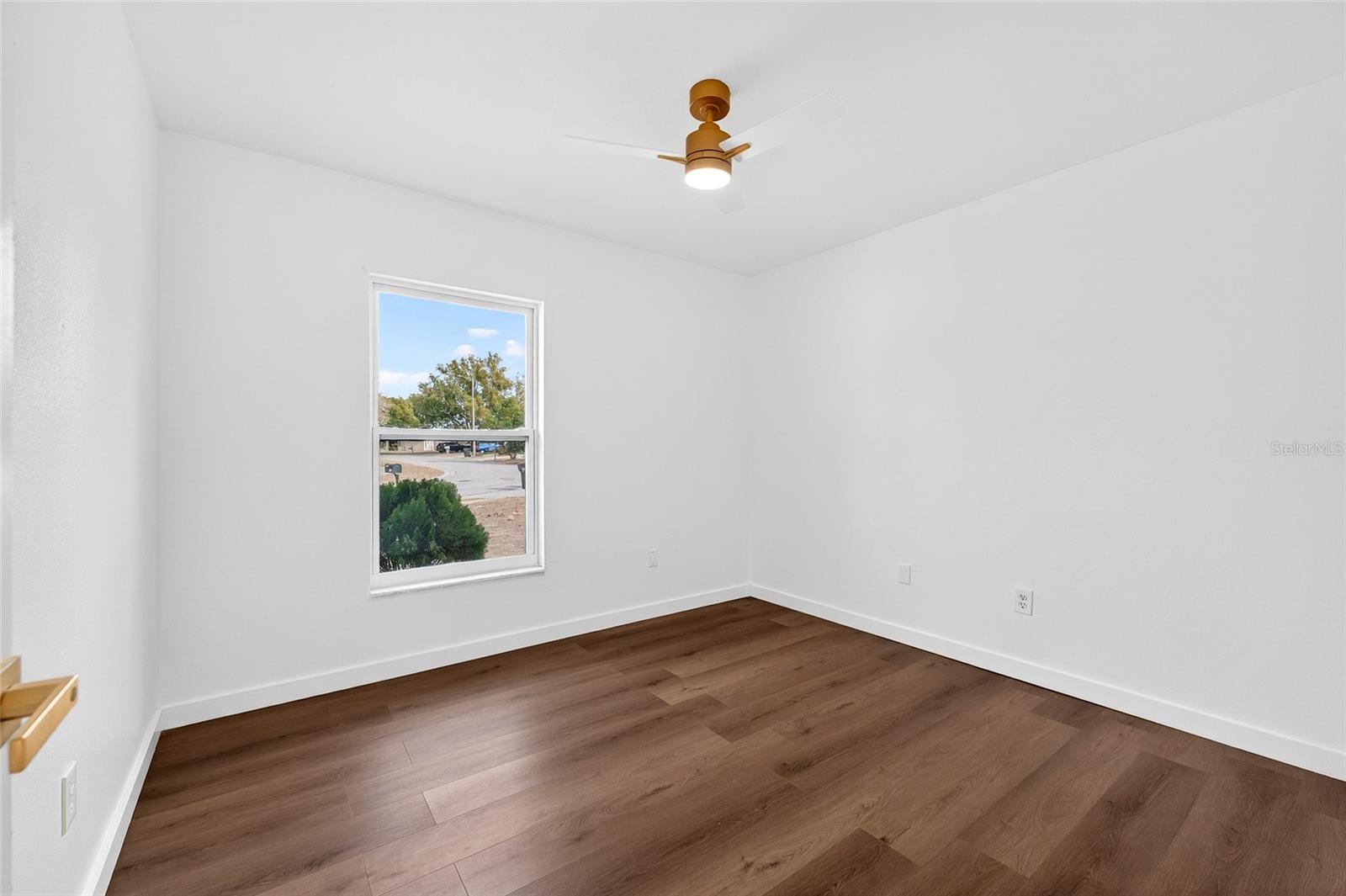 Image 18 of 30 For 662 Bryan Terrace Drive