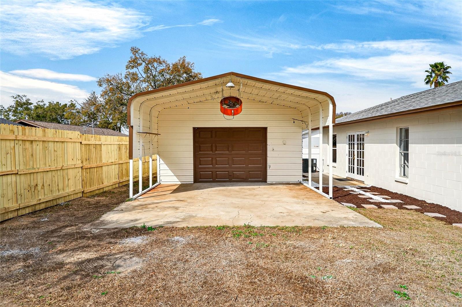 Image 23 of 30 For 662 Bryan Terrace Drive