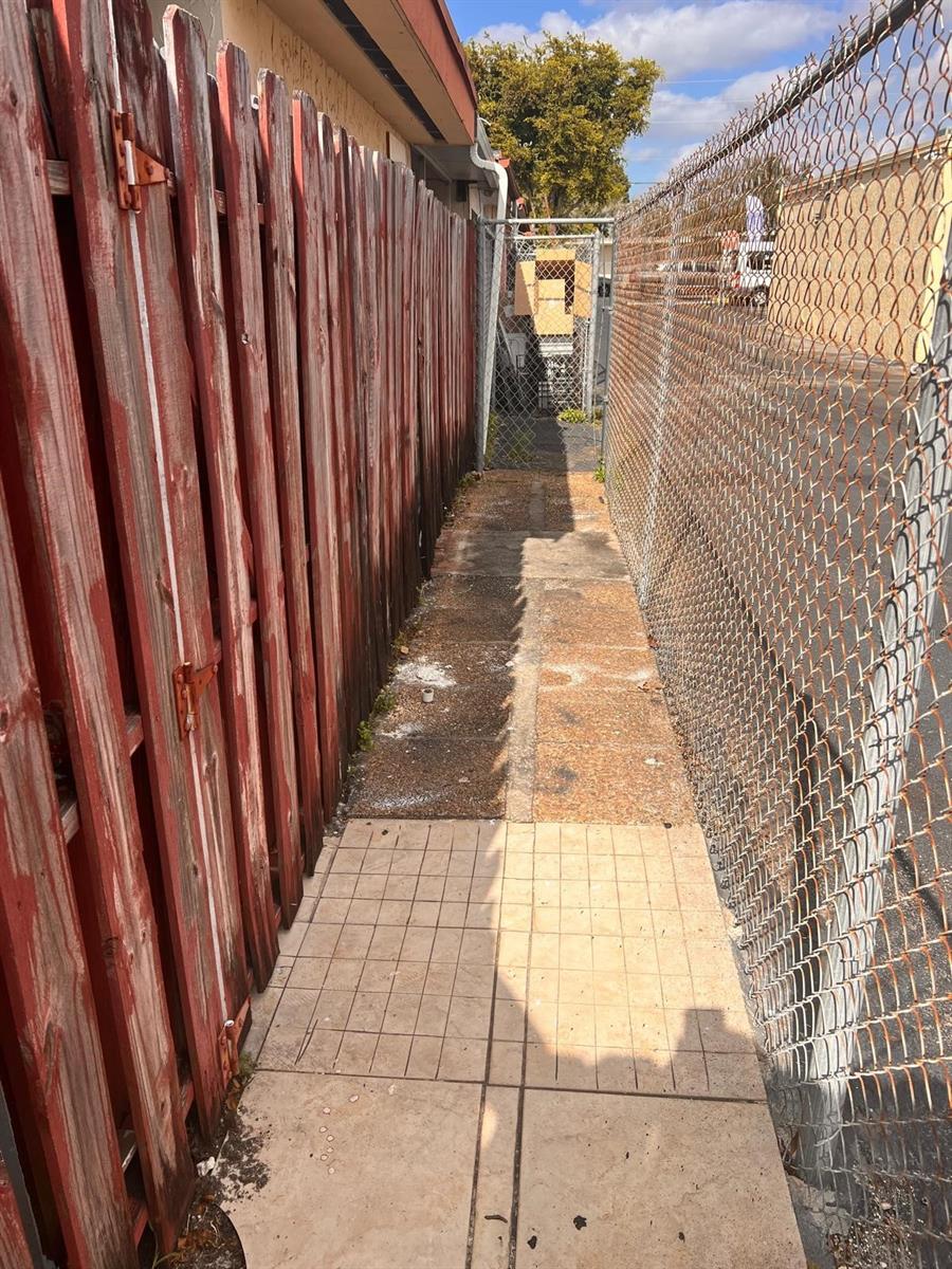 Image 39 of 39 For 5931 16th Lane 10