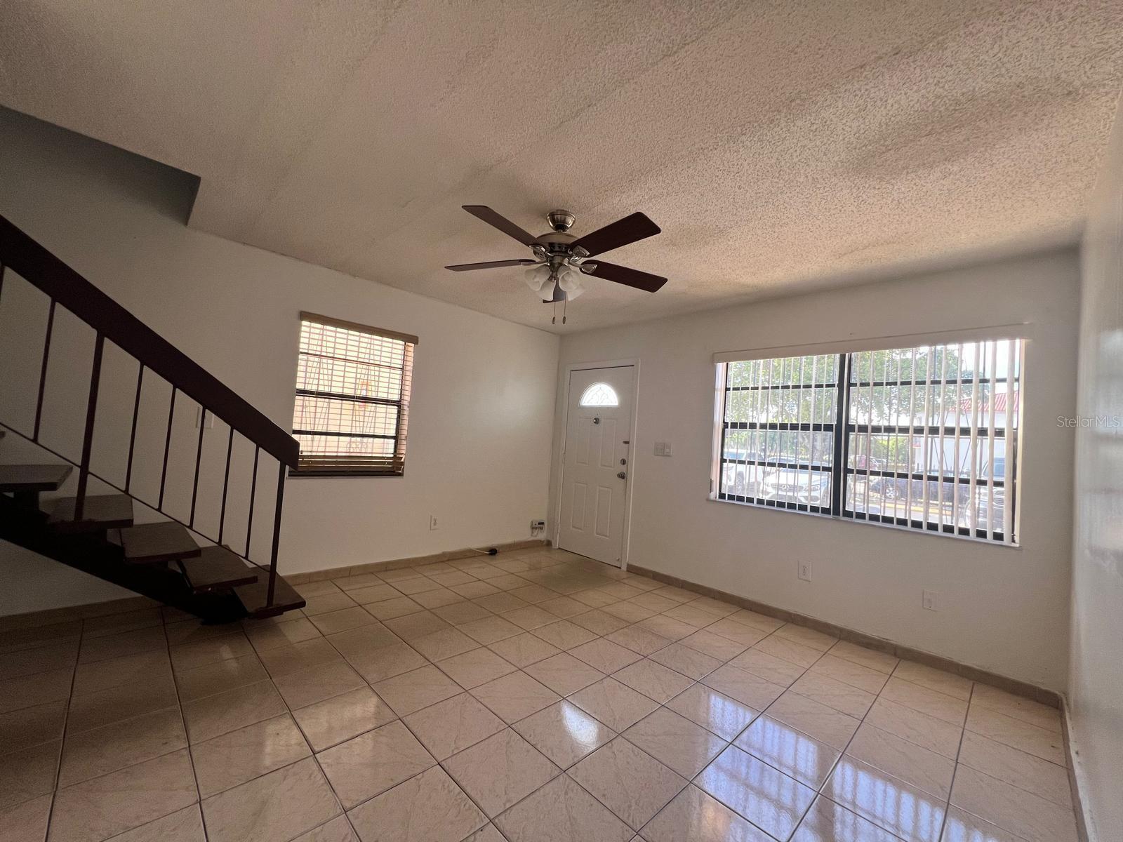 Image 5 of 39 For 5931 16th Lane 10