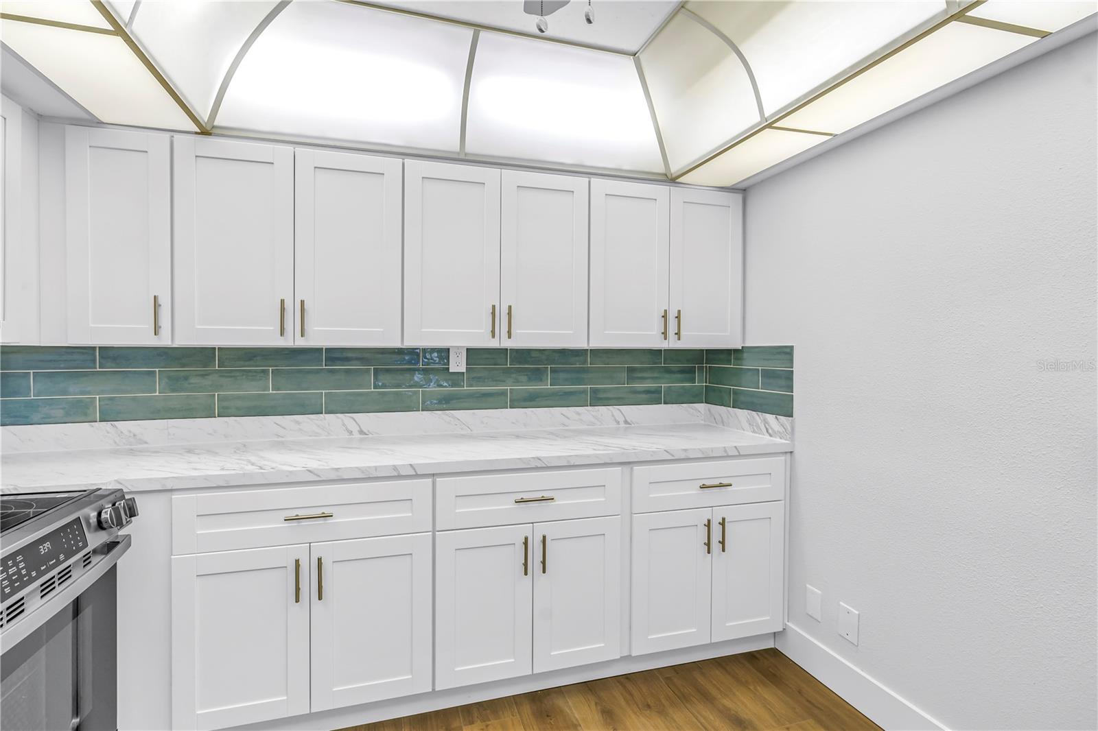 Image 14 of 92 For 7400 Sun Island Drive S 103