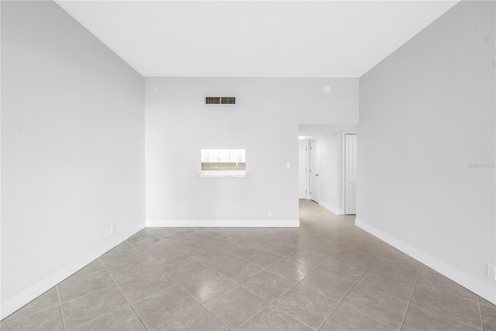 Image 19 of 92 For 7400 Sun Island Drive S 103