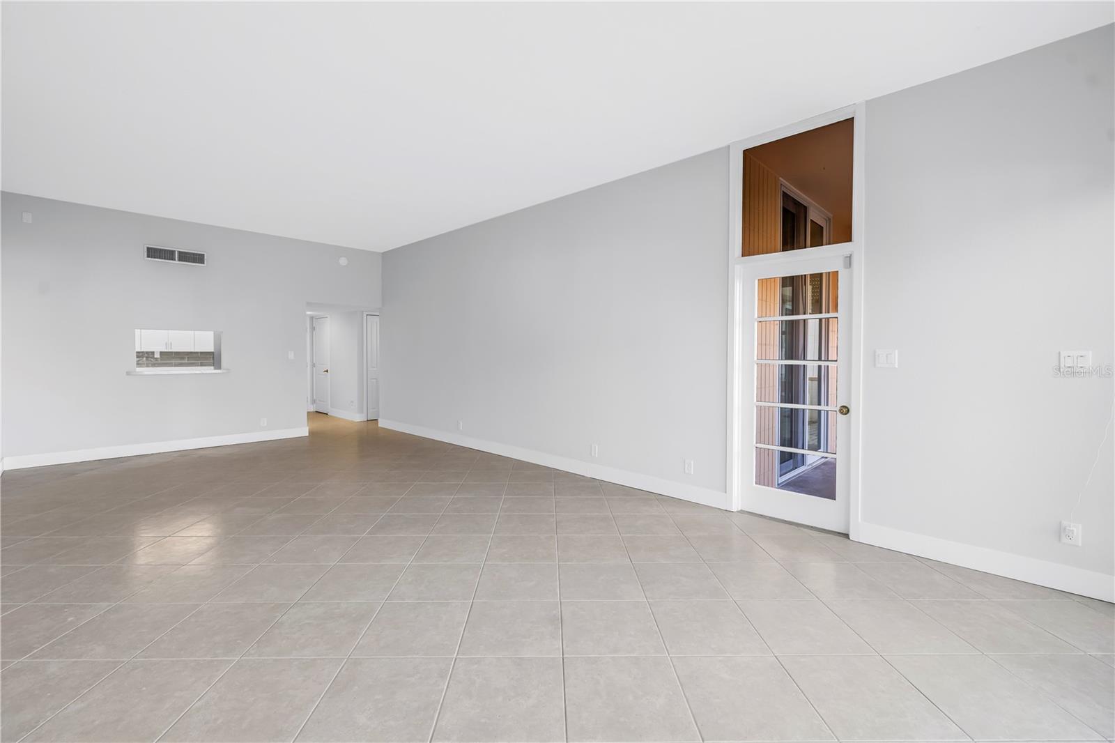 Image 22 of 92 For 7400 Sun Island Drive S 103