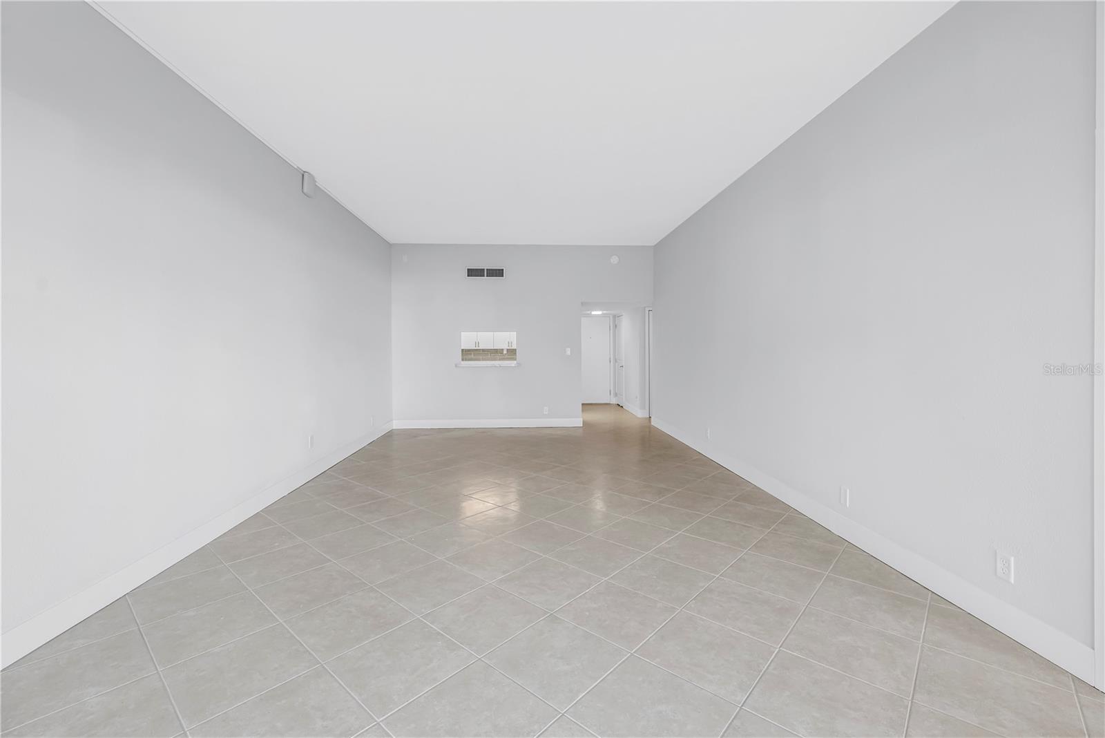 Image 23 of 92 For 7400 Sun Island Drive S 103