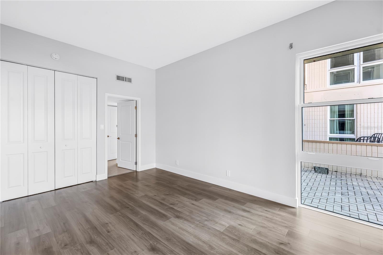 Image 26 of 92 For 7400 Sun Island Drive S 103