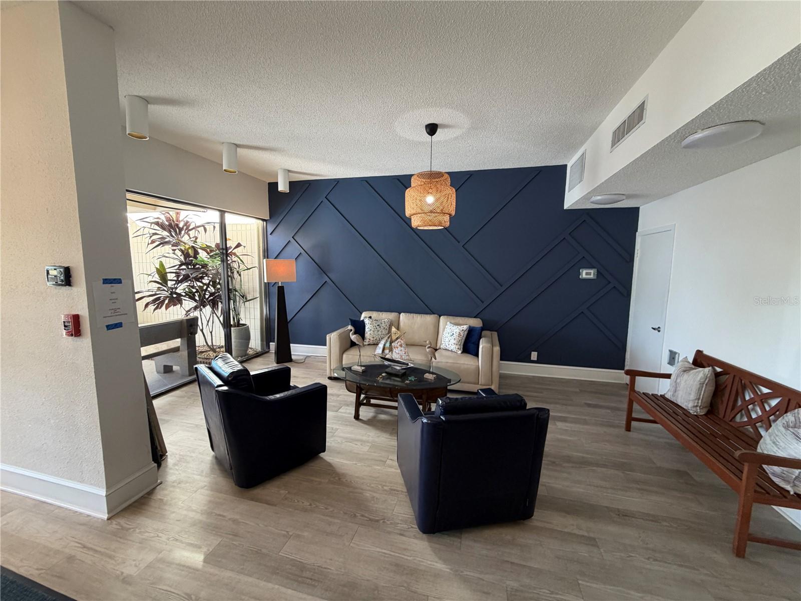 Image 5 of 92 For 7400 Sun Island Drive S 103