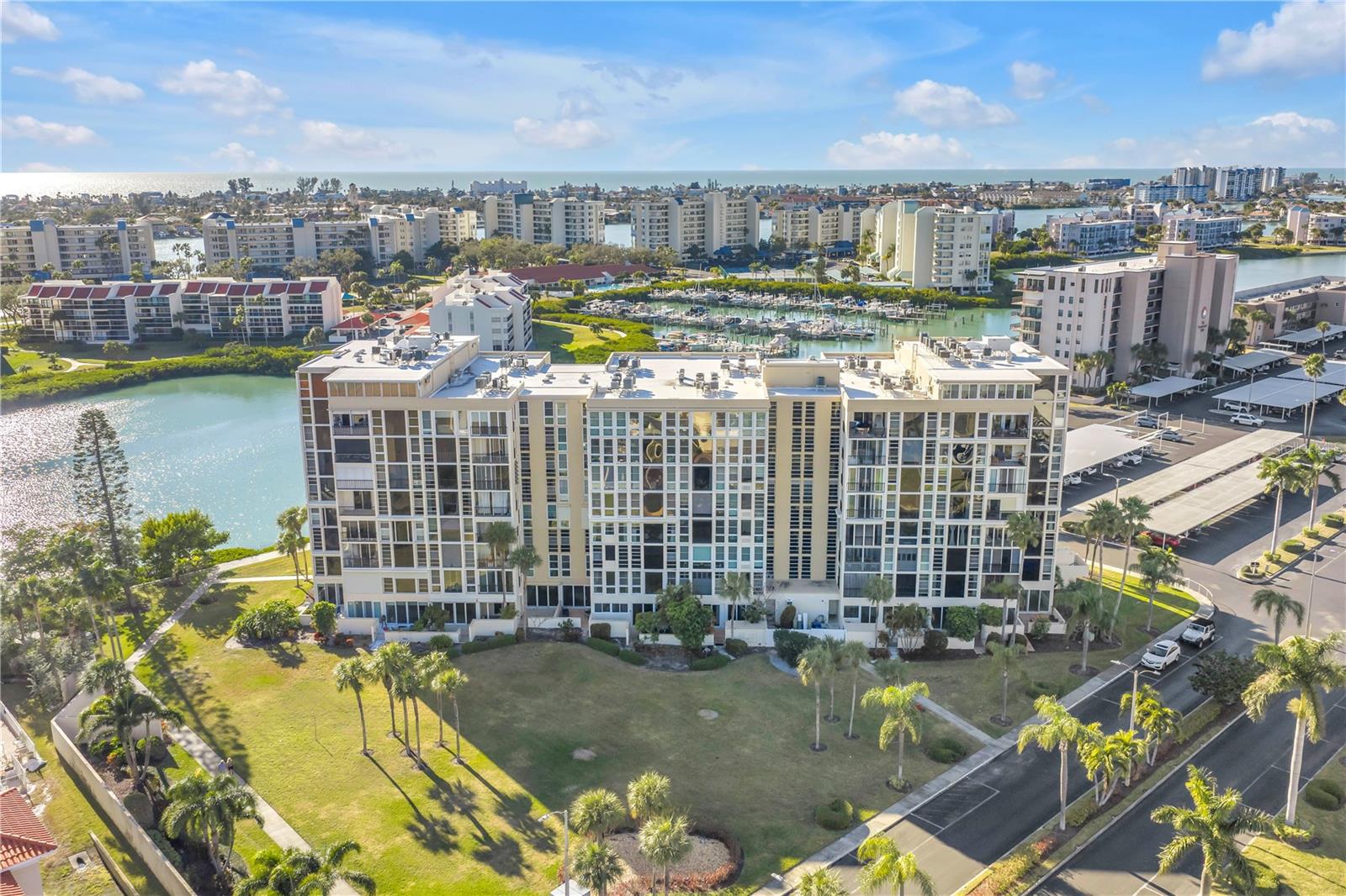 Image 65 of 92 For 7400 Sun Island Drive S 103