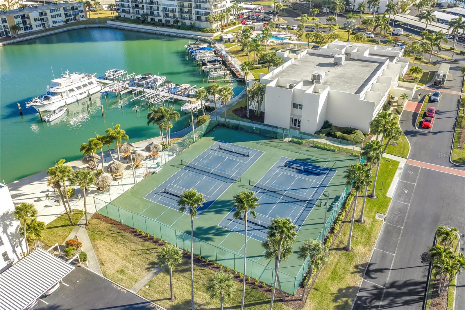 Image 71 of 92 For 7400 Sun Island Drive S 103